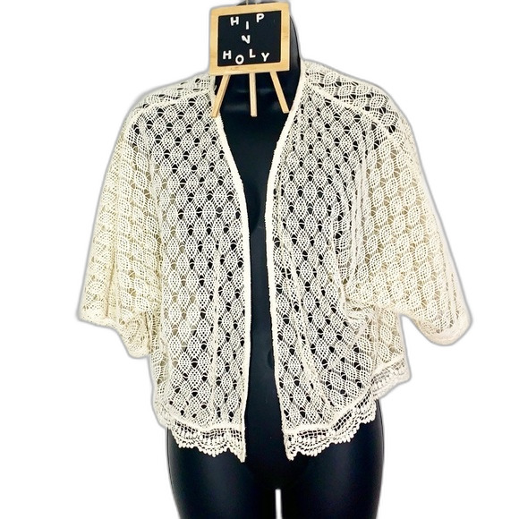 LOVE TREE Crochet Open Front Short Sleeve Cardigan Cream Size Small - Picture 1 of 9